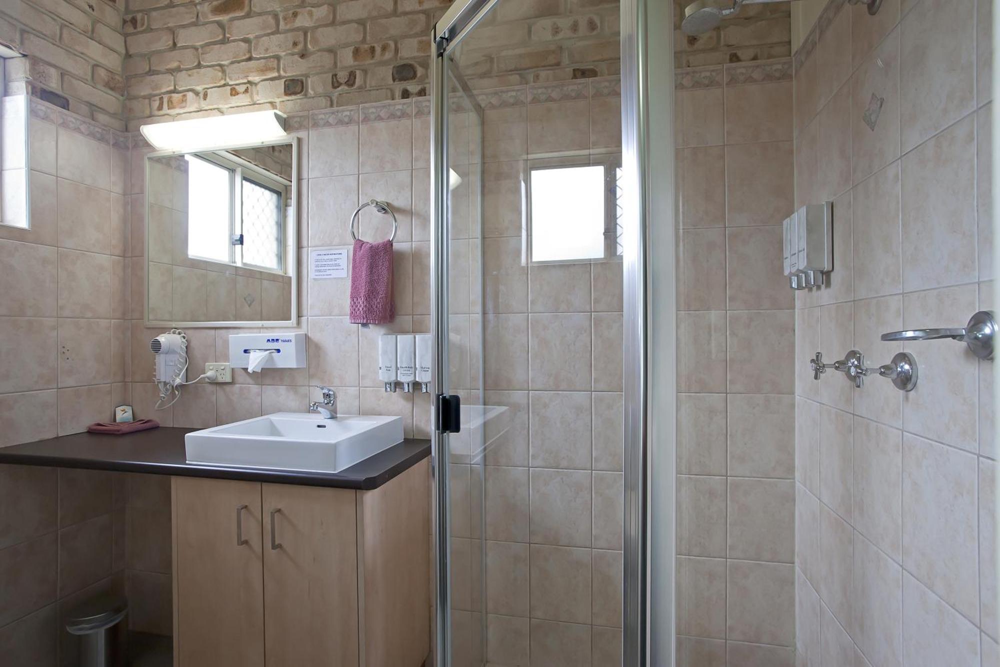 Highlander Motor Inn Тувумба Номер фото