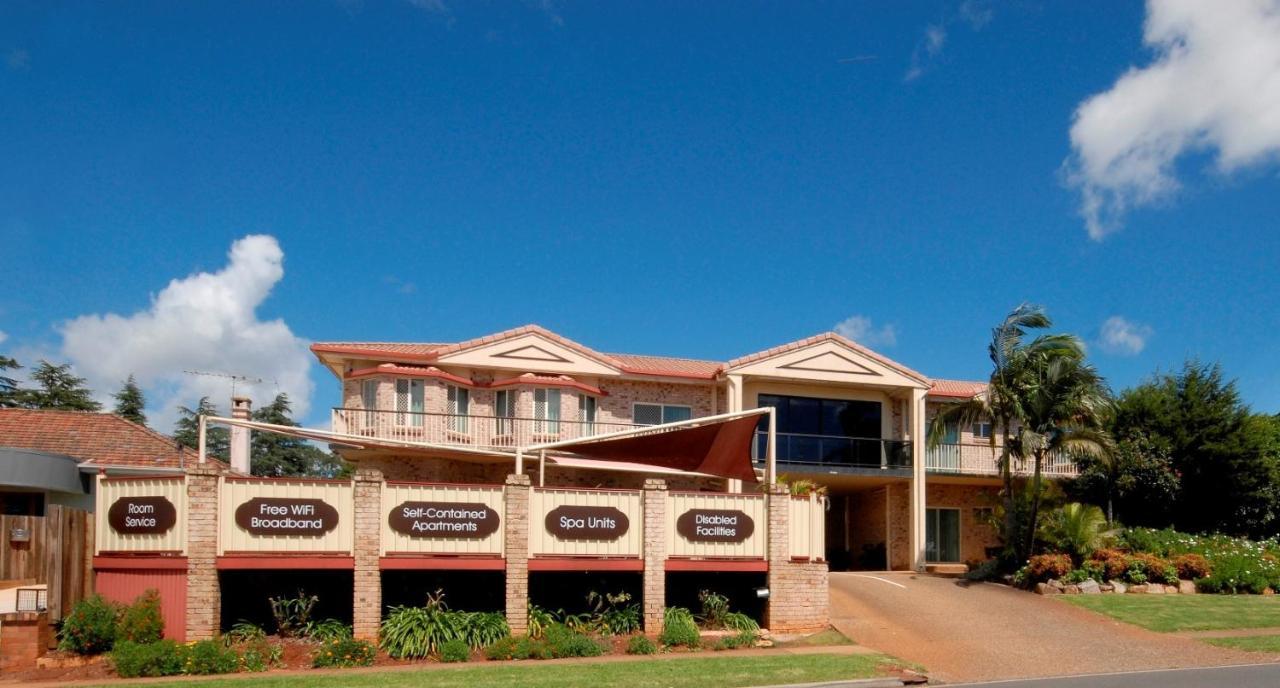 Highlander Motor Inn Тувумба Екстер'єр фото